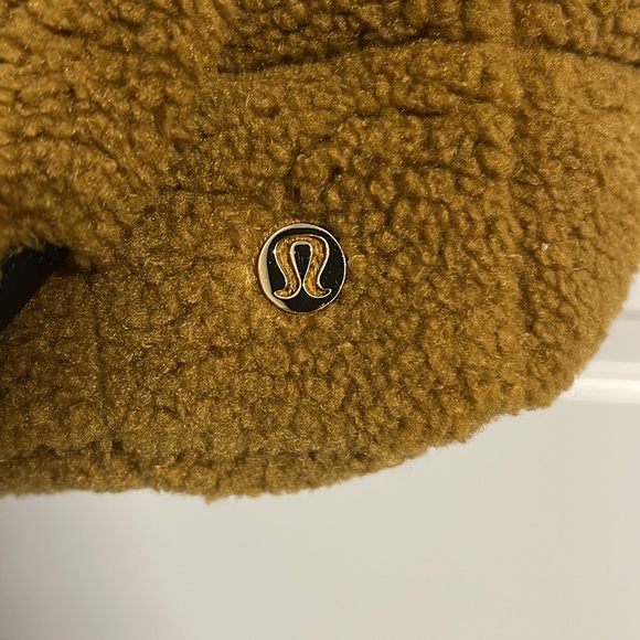 Lululemon, Quilted Grid Tote, 26L, Burnt Caramel - Picture 2 of 8